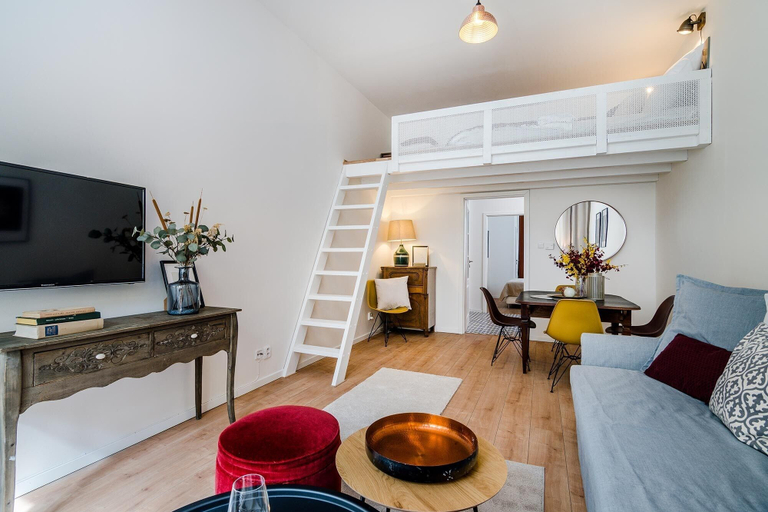Others 5, Charm APTs in Prague by Michal&Friends, Praha 2