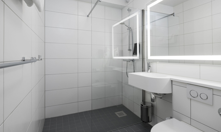 Bathroom 4, Thon Hotel Gardermoen, Ullensaker