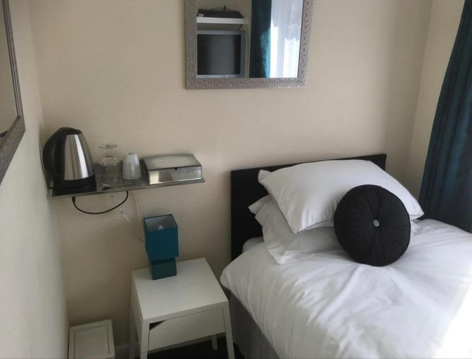 Bedroom 4, Richmond House Lodge, Nottingham