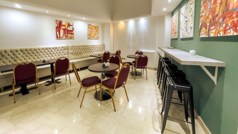 Food & Drinks 5, HR Plaza Luxor, Distrito Federal