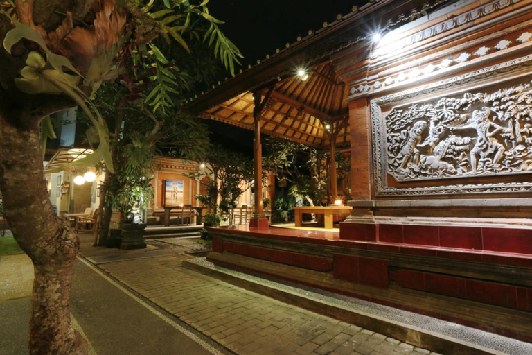 Exterior & Views 8