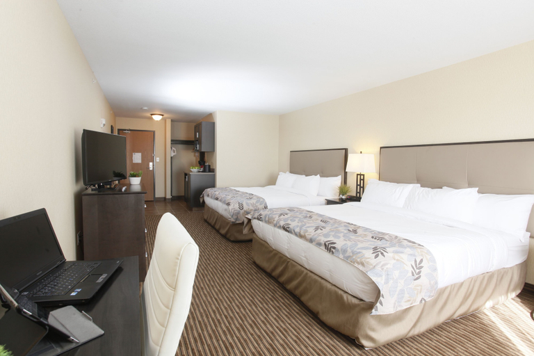 Bedroom 4, Pomeroy Inn & Suites at Olds, Division No. 6