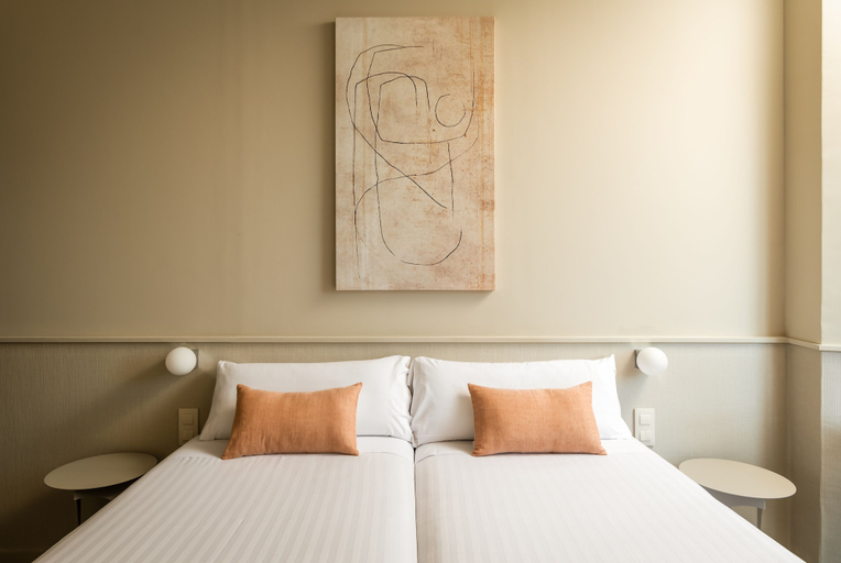 Bedroom 5, BYPILLOW The Bloom, Girona
