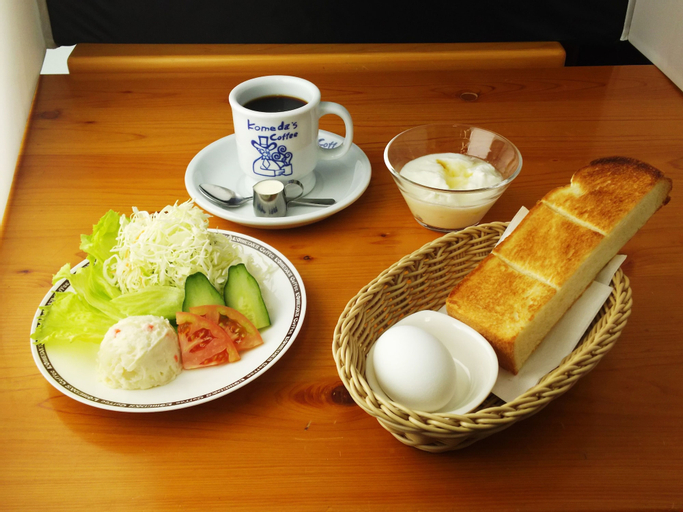 Food & Drinks
