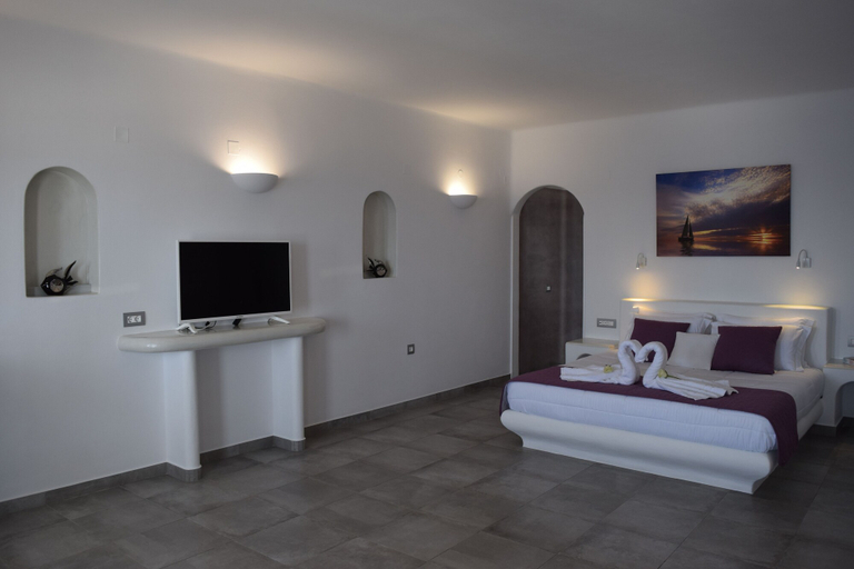 Bedroom 4, Vitsentzos Suites, South Aegean