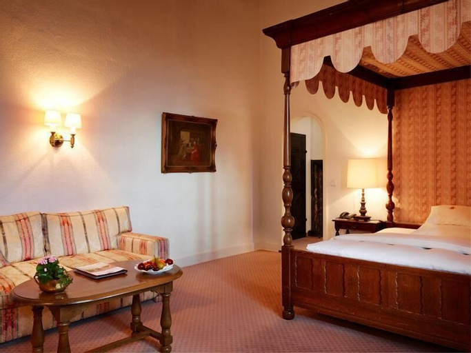 Bedroom 10