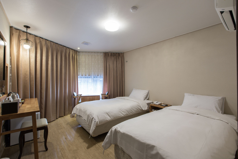 Others 5, Hotel Elin, Jeju