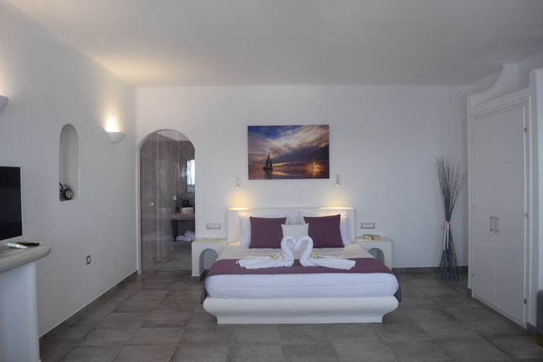 Bedroom 3, Vitsentzos Suites, South Aegean