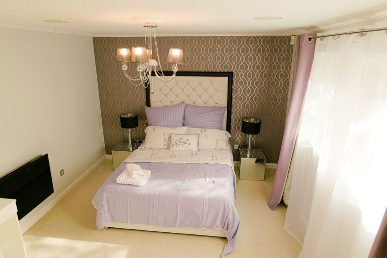 Bedroom 4, Stunning Holiday Stay With Free Gym and Parking, Cardiff