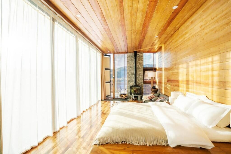 Bedroom 3, Shangri-La Dala Pasture Hotel, Dêqên Tibetan