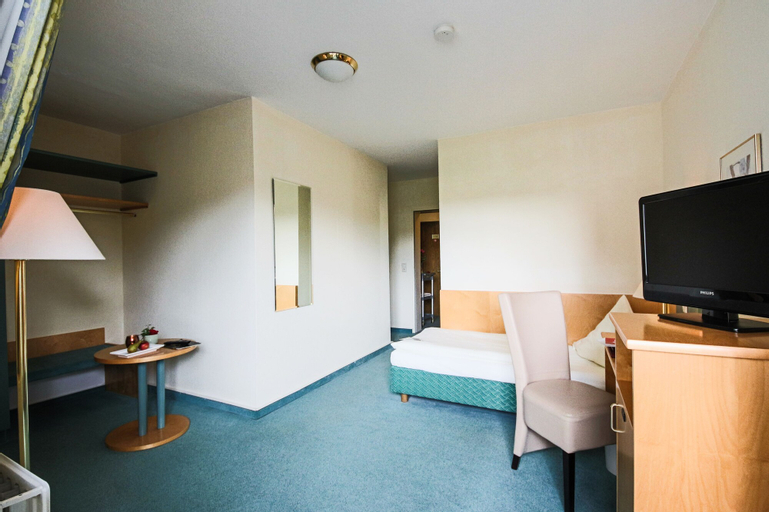 Bedroom 12
