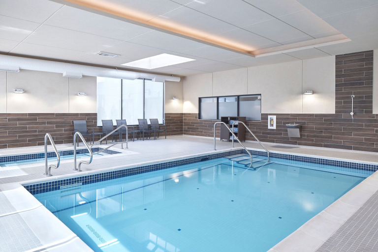 Sport & Beauty 5, Fairfield Inn & Suites by Marriott Penticton, Okanagan-Similkameen