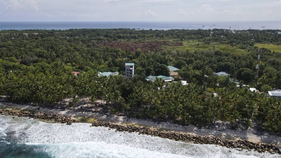 Others 5, Equator Retreat