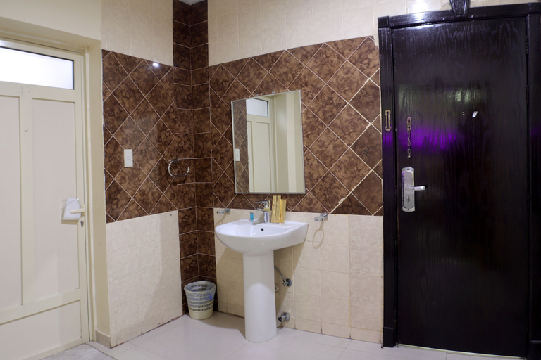 Bathroom 5, Maskan Al Dyafah Serviced Apartments 2, Dammam