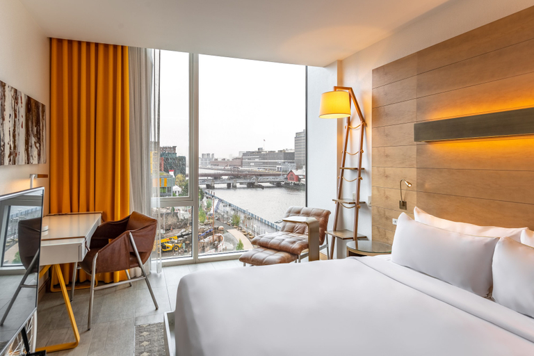 Bedroom 2, The Envoy Hotel, Autograph Collection, Boston
