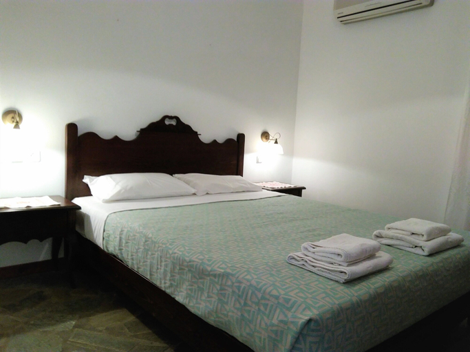 Bedroom 3, Grandes Apartments Kouremenos, Crete