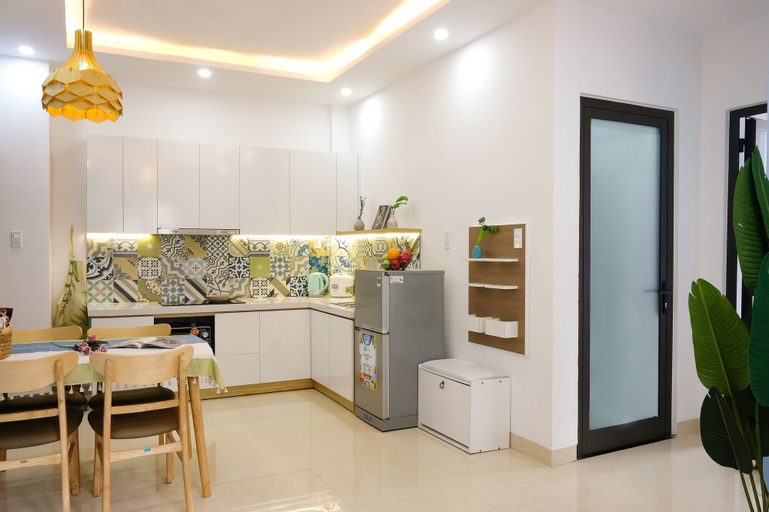 Dining Room 6