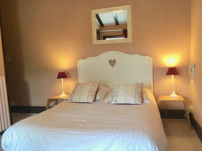 Bedroom 3, Domaine du Prieuré, Charente-Maritime
