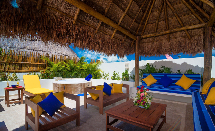 Food & Drinks, Villa KA AX 3 BDRM PTH rooftop sleeps 7, Cozumel