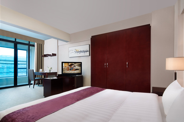 Bedroom 13