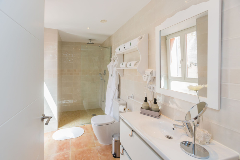Bathroom 4, Hotel Can Serrete, Baleares