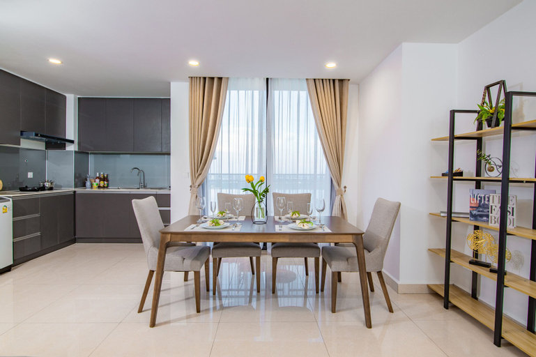 Dining Room 6
