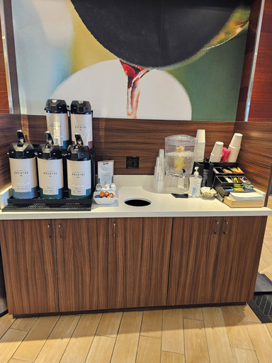 Food & Drinks 4, Fairfield Inn & Suites by Marriott Butte, Silver Bow