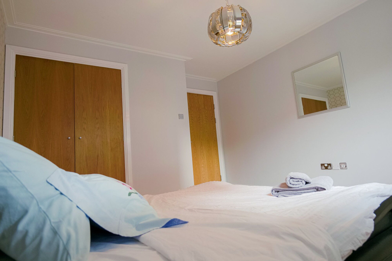 Bedroom 3, Stunning Holiday Stay With Free Gym and Parking, Cardiff