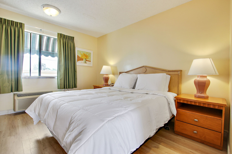 Bedroom 2, Rotex Western Inn, Los Angeles