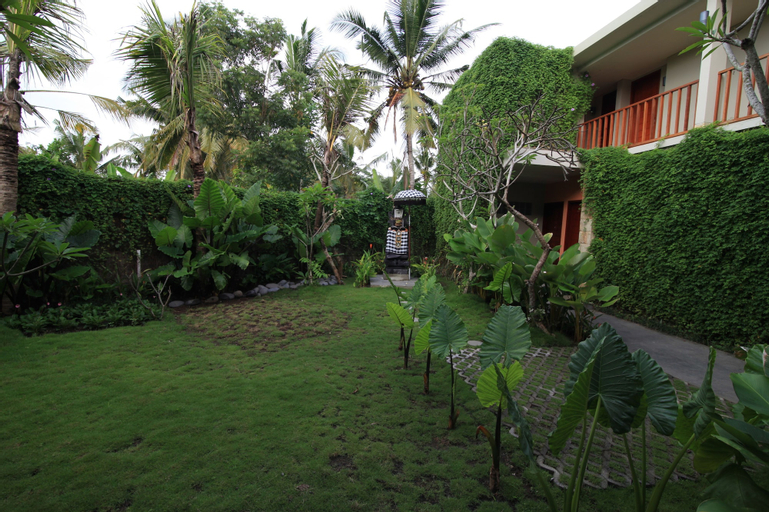 Exterior & Views 7