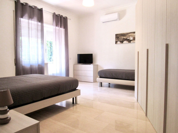 Bedroom 4, Roema Guest House, Roma