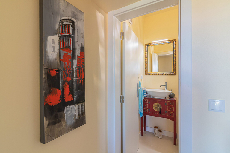 Others 4, Faro Airport Flat 5 by Homing, Faro