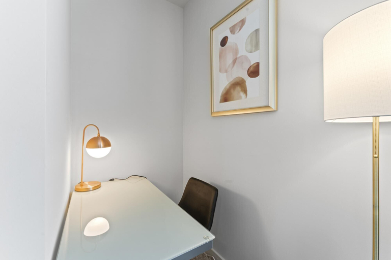 Room 3, Prime Soco Cozy 1BR King Suite w Pool Parking, Travis