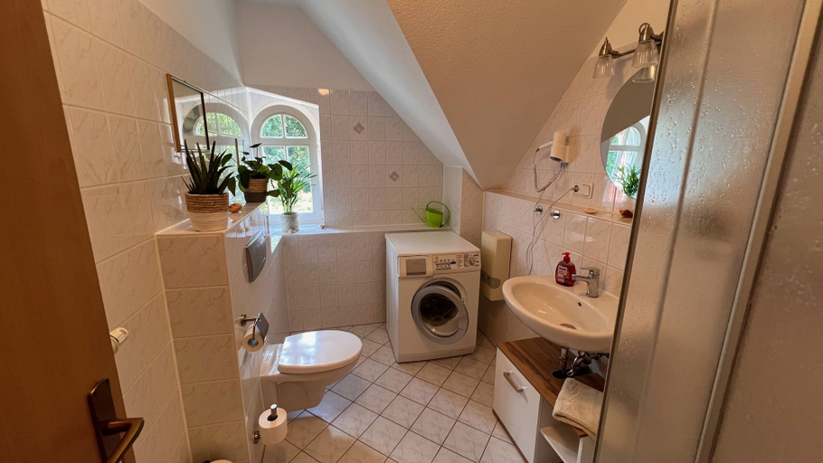 Bathroom 3, Ferienwohnung König Georg, Leipzig
