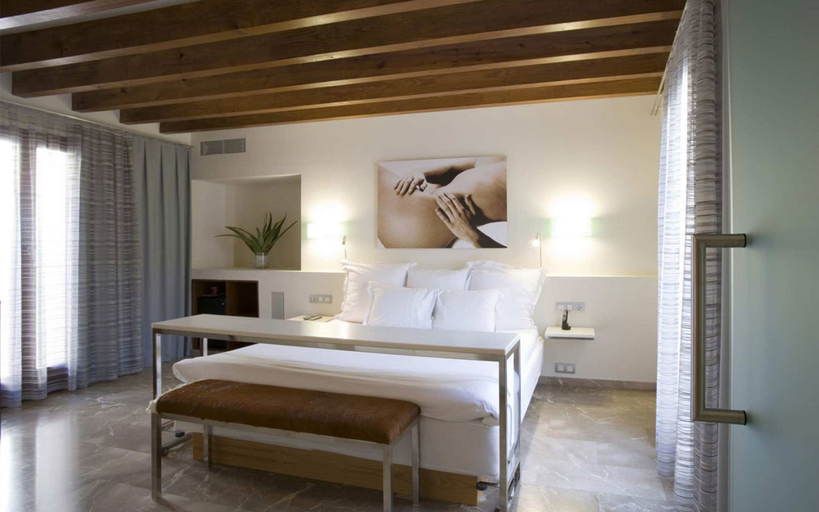 Bedroom 4, Petit Palace Hotel Tres, Baleares