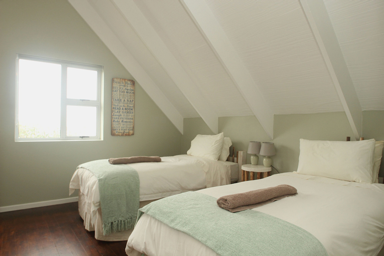 Bedroom 13