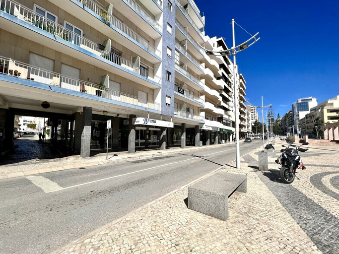 Exterior & Views, Faro Deluxe by Homing, Faro