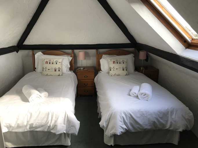 Bedroom 2, Sonachan House, Torbay