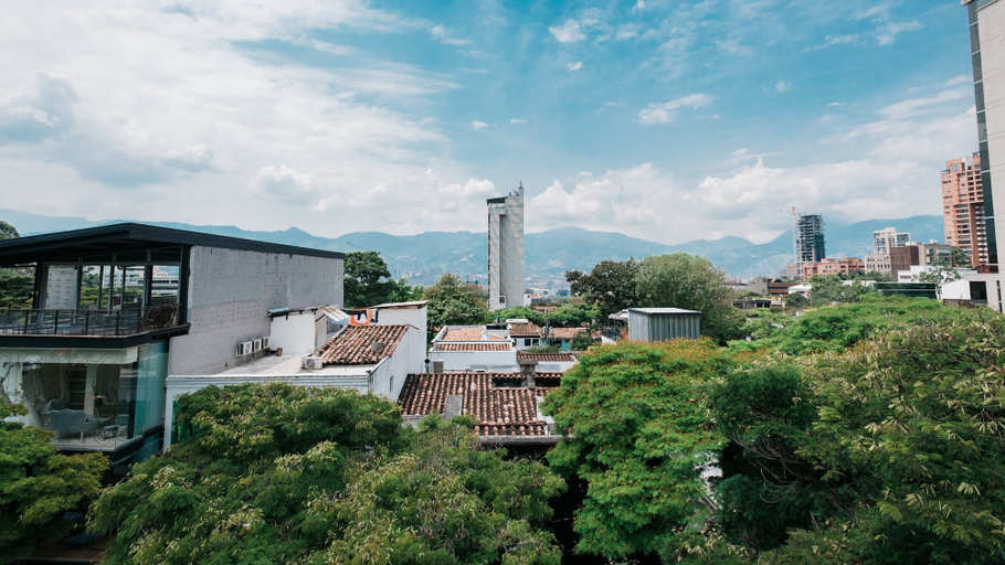Exterior & Views 2, Soy Local Provenza, Medellín