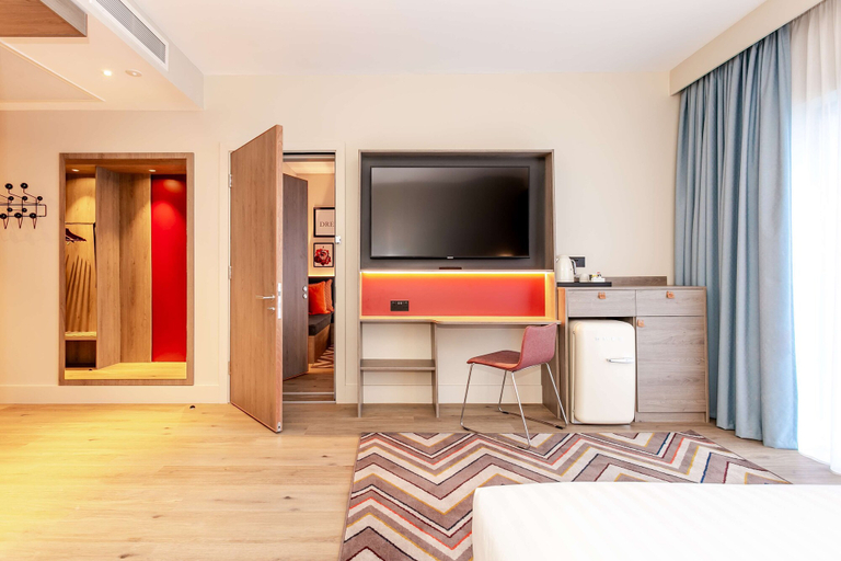 Bedroom 4, Hampton by Hilton Blackburn, Lancashire