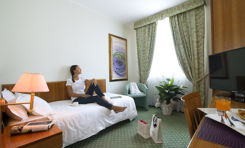Bedroom 2, Castagna Palace Hotel & Restaurant, Vicenza