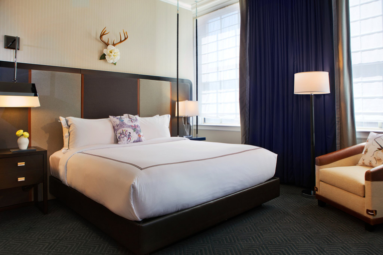 Bedroom 4, Kimpton CARDINAL HOTEL by IHG, Forsyth