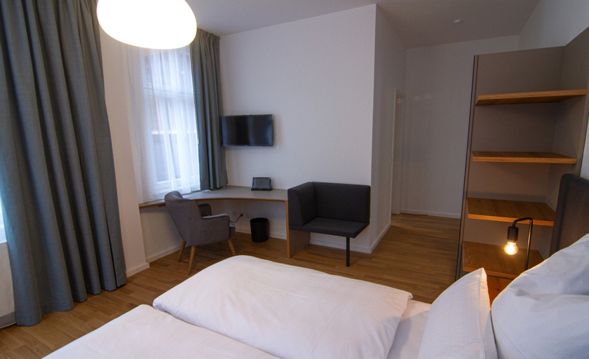 Bedroom 2, Hotel Le Baldinger, Bamberg