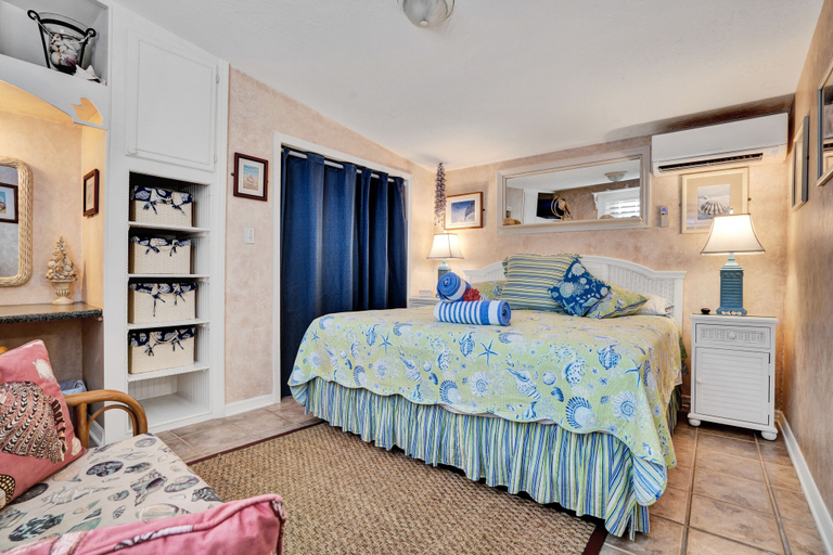 Bedroom 3, Island Bay Resort, Monroe