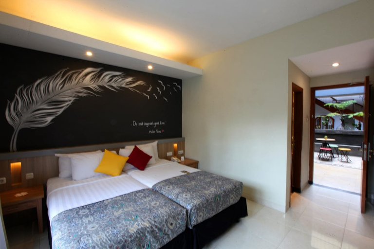Hotel Sriti - Bedroom