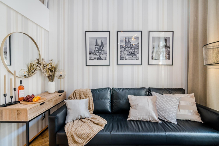 Others 4, Charm APTs in Prague by Michal&Friends, Praha 2