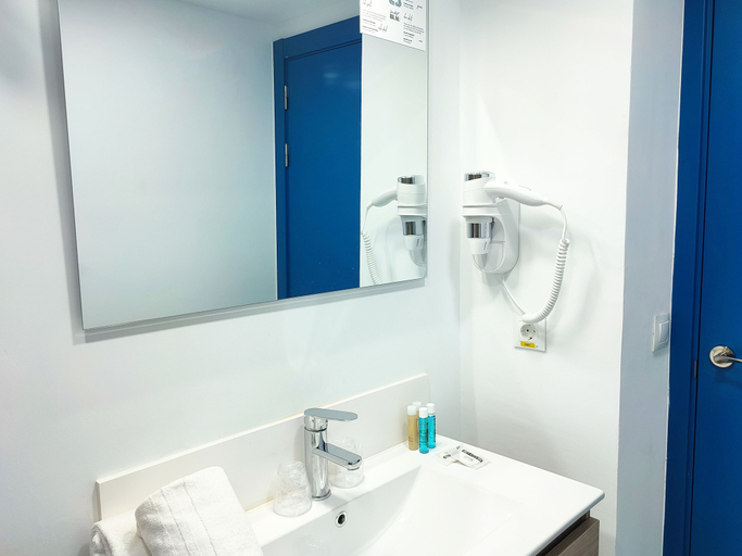 Bathroom 4, Hotel Flats Friends Mar Blau, Alicante