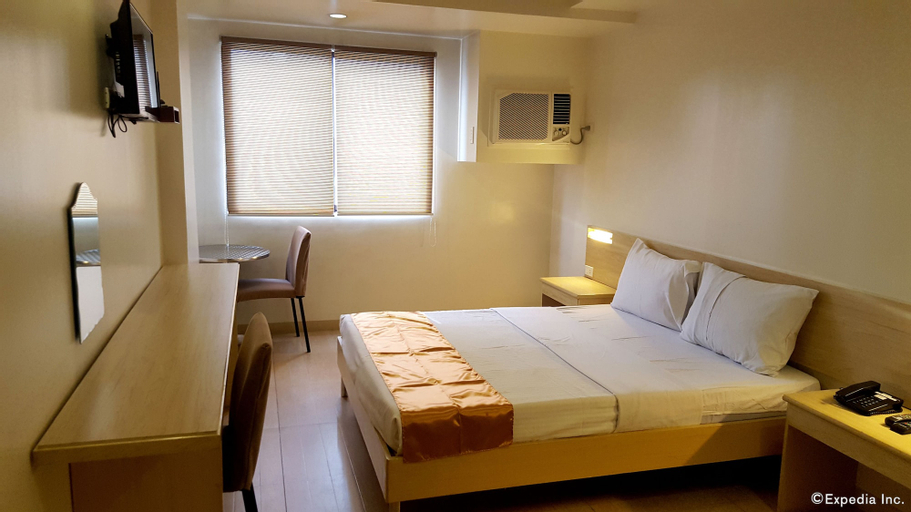 Bedroom 8