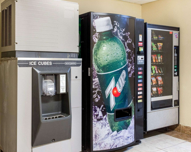 Food & Drinks 5, Quality Inn Cleveland, MS, Bolivar