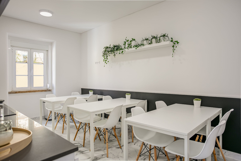 Food & Drinks 4, Home Out Rooms & Apartments, Lisbon